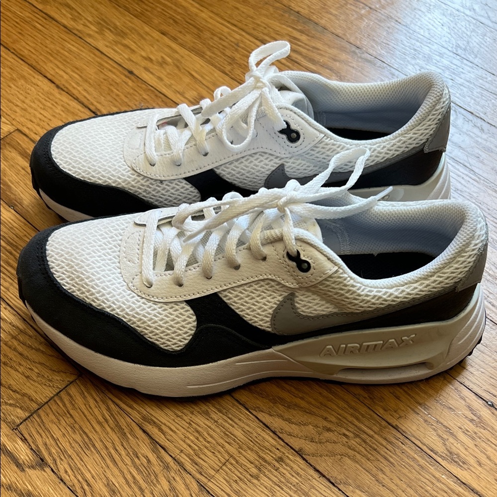 Nike Air Max Youth Navy and White Sneakers
